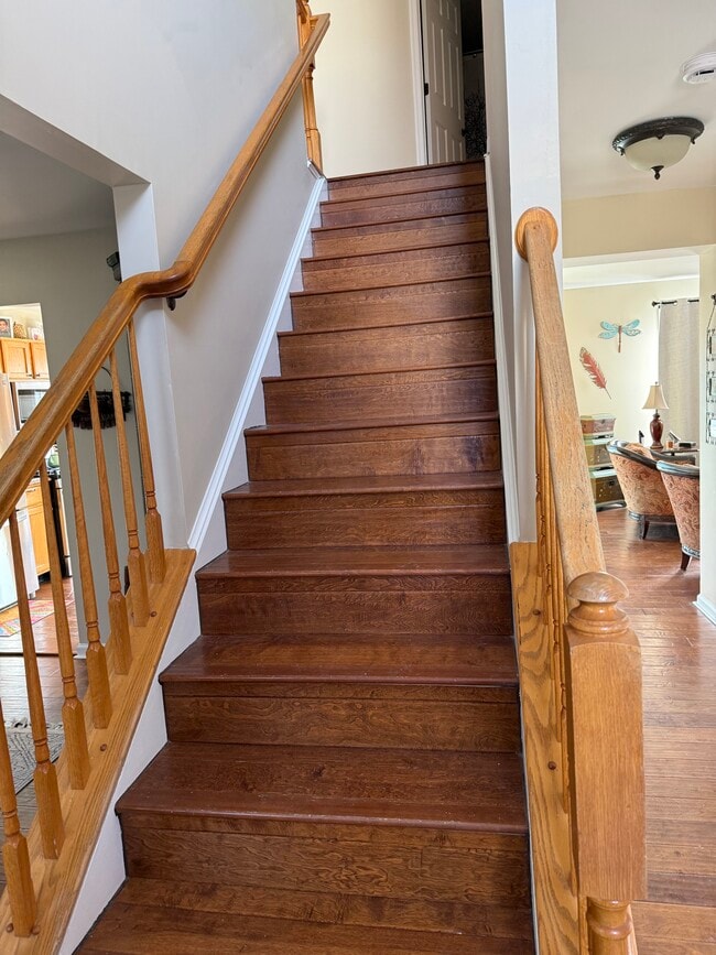 Photo - 349 Superior Rd