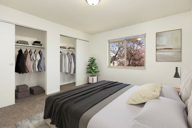Lakemont Apartments