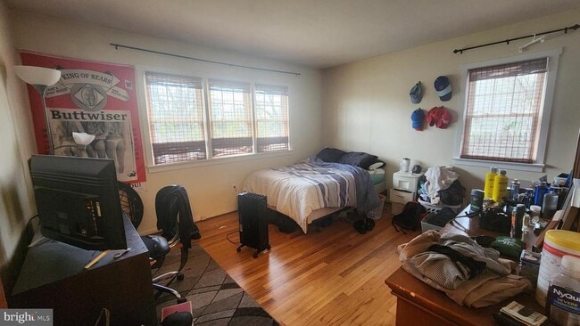 Photo - 804 Carpenter St