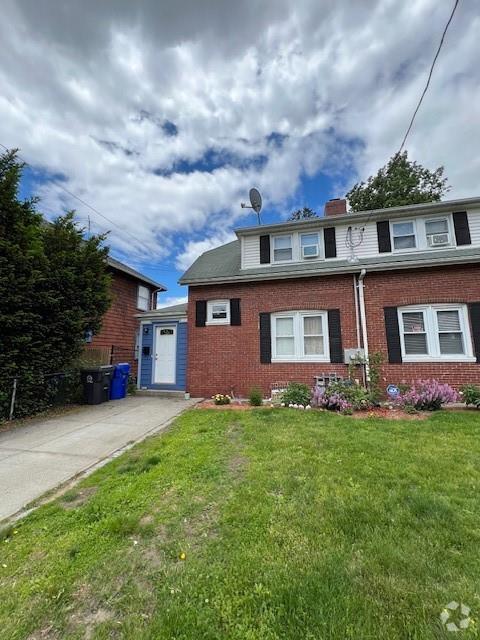 Building Photo - 166 Roger Williams Ave Rental