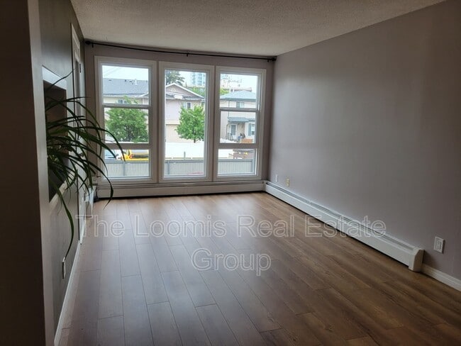 Building Photo - 9329 104 Ave NW Unit 104