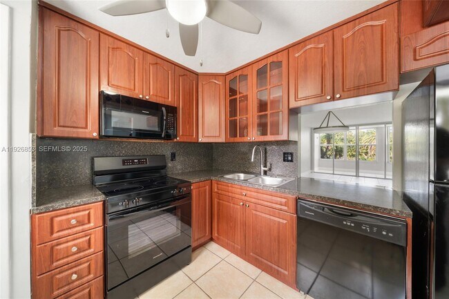 Photo - 1701 NE 191st St Unit A212