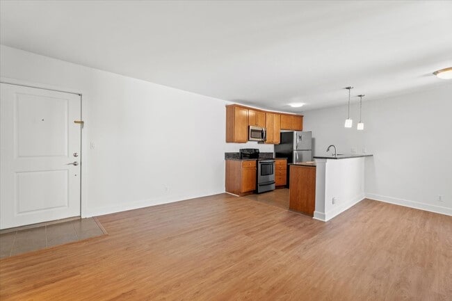 Photo - 10982 Roebling Ave Unit 557