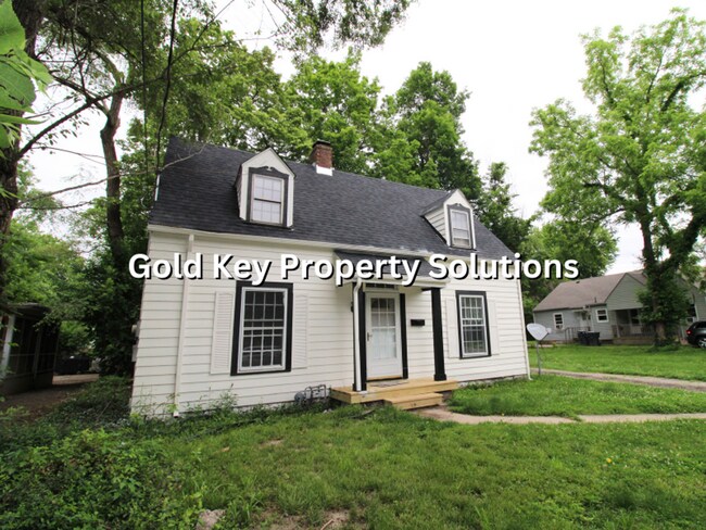 Photo - COMING SOON!! Large 2 BR 1.5 BA House with Covered Porch and Family Room (SECTION 8 APPROVED)