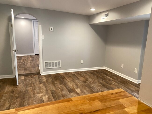 565 pennington ave Unit 2