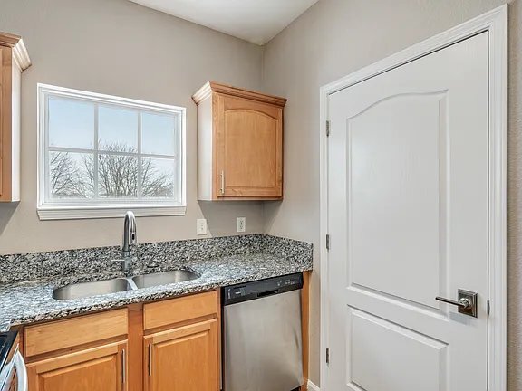 12926 University Crescent Unit 17