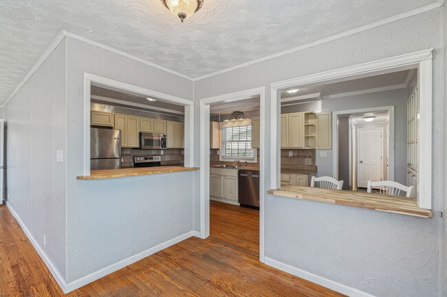 Building Photo - 2920 Byington Beaver Ridge Rd