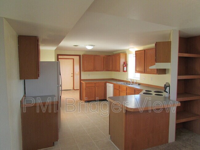 Photo - 510 S Circle Dr Unit B