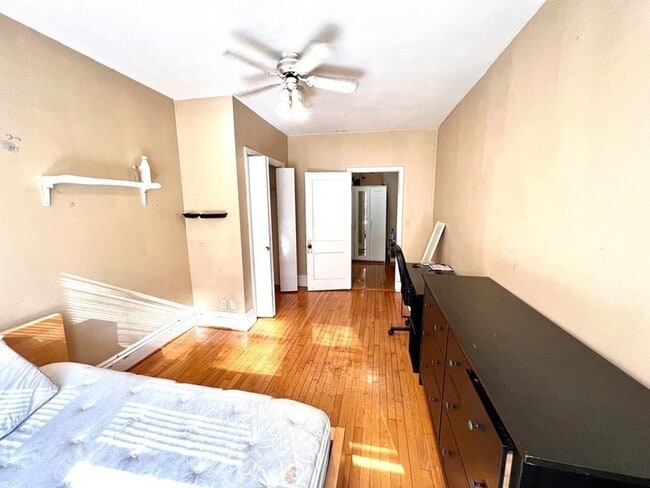 Photo - 32 Reedsdale St Unit 5