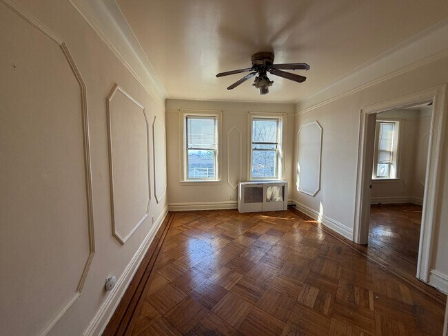 894 Kennedy Blvd 41 - 898 Kennedy Blvd