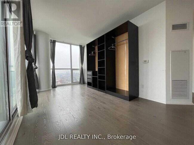 Photo - 45 Charles St E Unit 4512