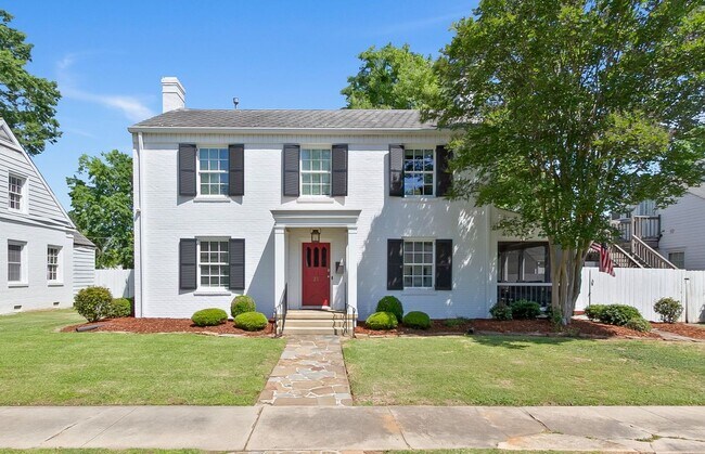 Photo - Beautiful 3 Bed 3.5 Bath Home! Available Fall 2026!