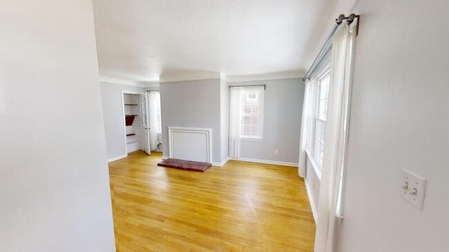 Photo - 601 W Hoover Ave