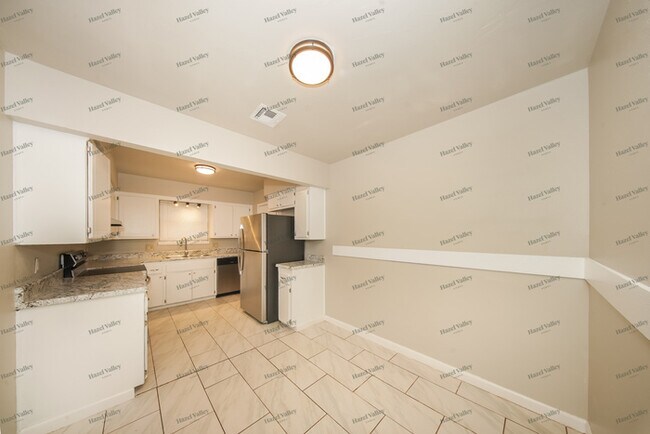 Photo - 3921 SE 46th St