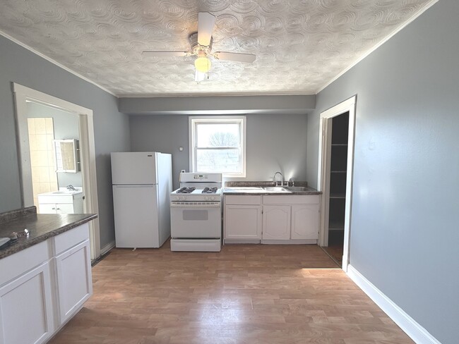 Photo - 3126 Elder Ln Unit 2