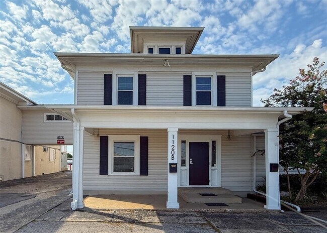 1120 NW 51st St Unit 4
