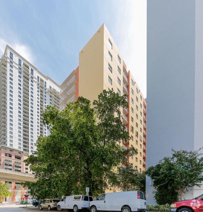 Photo - Casa Grande I Towers