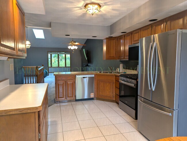 Photo - 6606 Laurel Cherry Dr