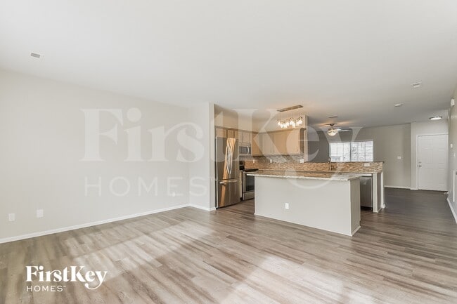 Photo - 6291 Scottsbluff Dr