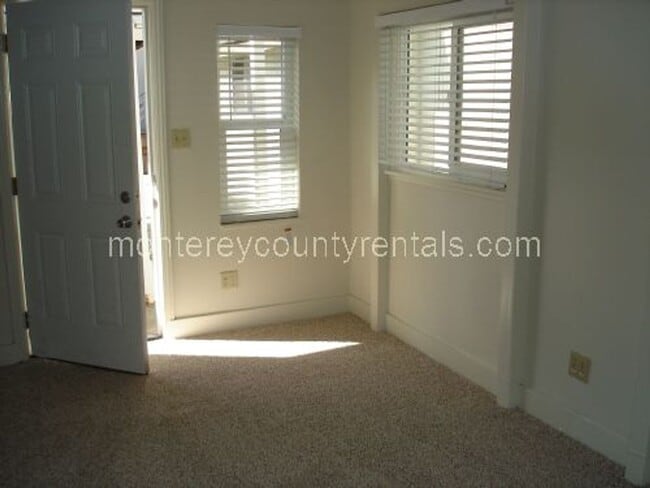 Photo - 812-814 Laine St Unit 812