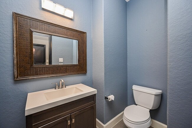 Building Photo - 146 Rocky Point Dr