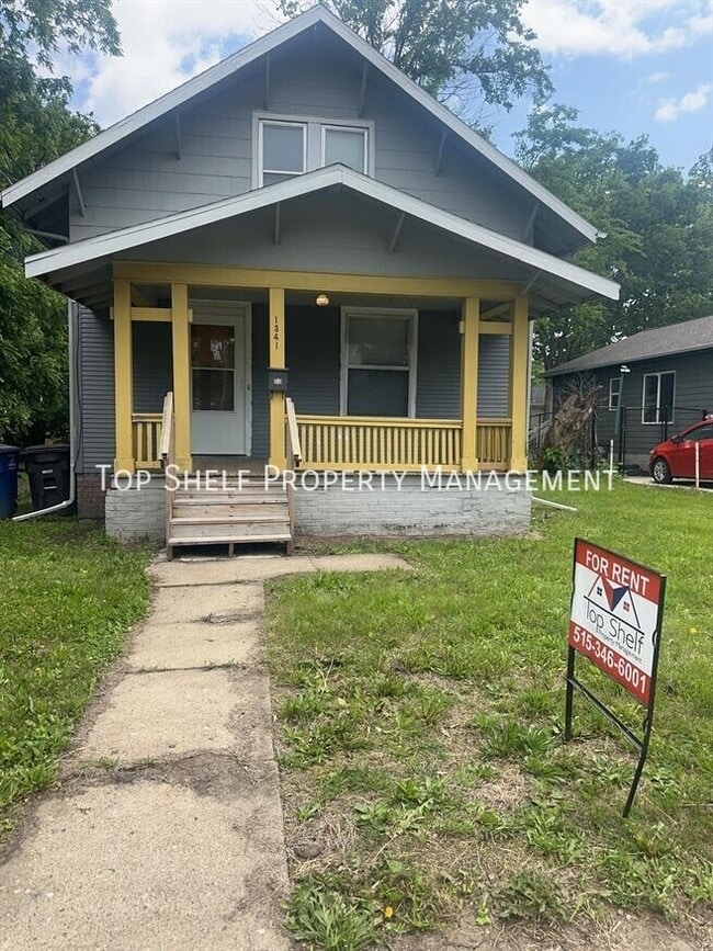 Photo - 1341 18th St House