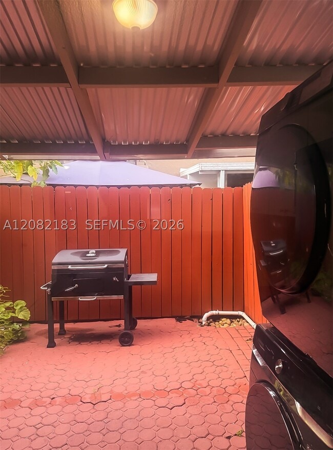Photo - 1811 SW 107th Ave