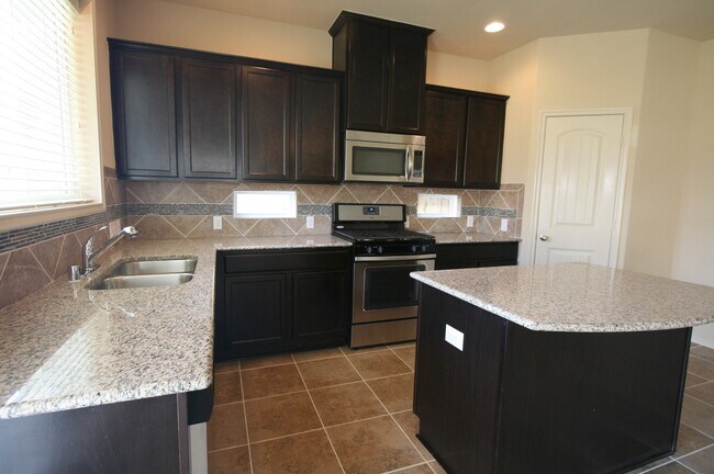 Photo - 18319 Amalfi Coast Dr