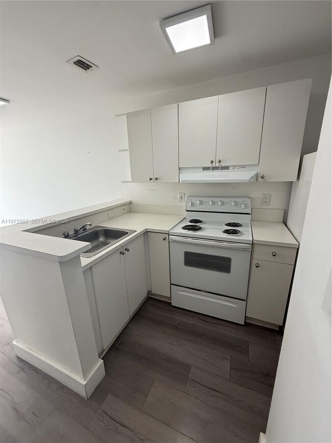 Photo - 821 SW 2nd St