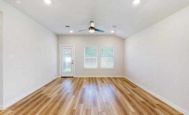 Photo - "Charming 3-Bedroom Home in Midtown Reserve, College Station TX!"