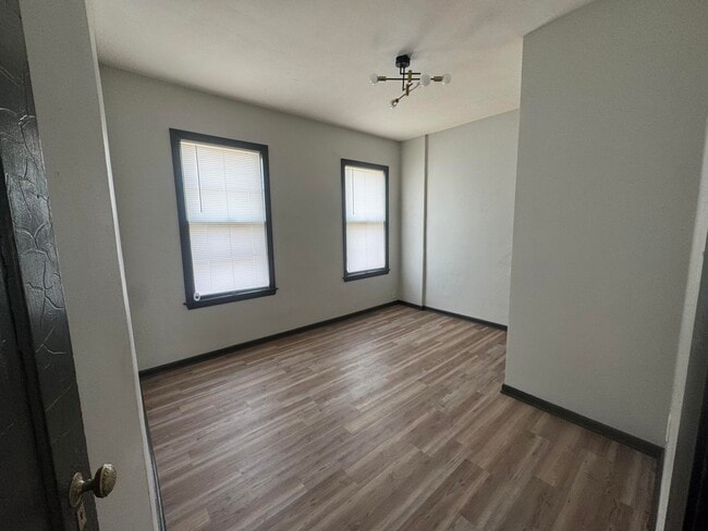 Photo - 2431 S 34th St