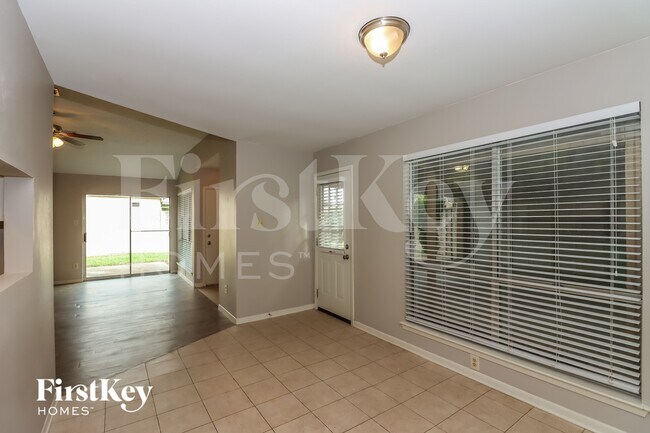 12426 Sungate Ln