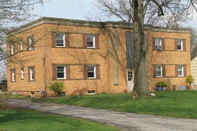 Building Photo - 610 Stewart Ln Unit 1