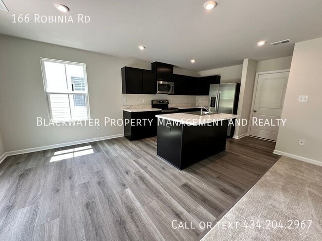 Photo - 166 Robinia Rd