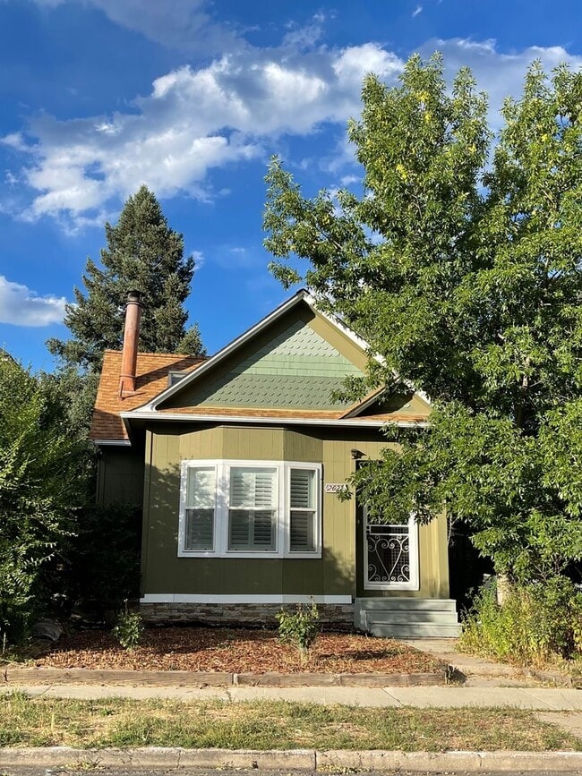 Building Photo - 2022 W Pikes Peak Ave