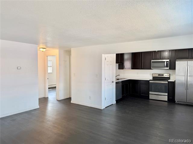 1080 S Eliot St Unidad 204