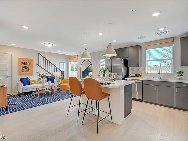 Photo - 915 Cadence Vw Wy