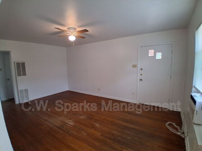 Photo - 3021 Avon St