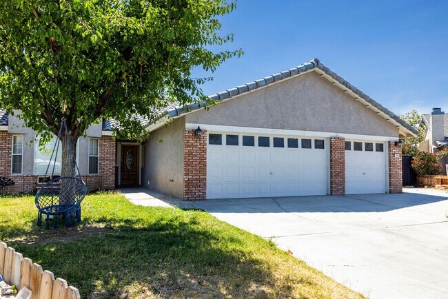 1221 Alysa Ct
