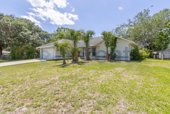 Photo - 7458 Carillon Ave