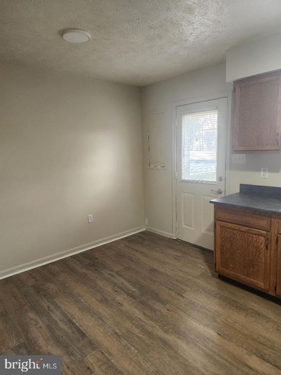 Photo - 130 W 13th St