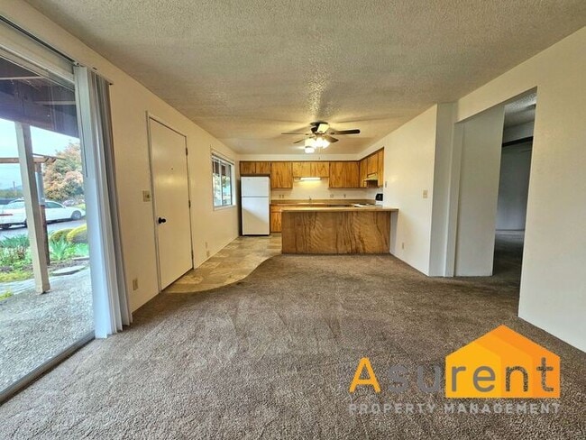 Photo - MOVE IN SPECIAL: $500 OFF on First Full Months Rent! Charming 4-Plex 2 Bedroom 1 Bathroom Unit Av...