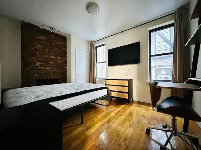 Furnished room/NOT APARTMENT