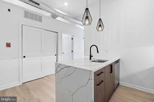 Photo - 203 S 13th St Unidad 4A