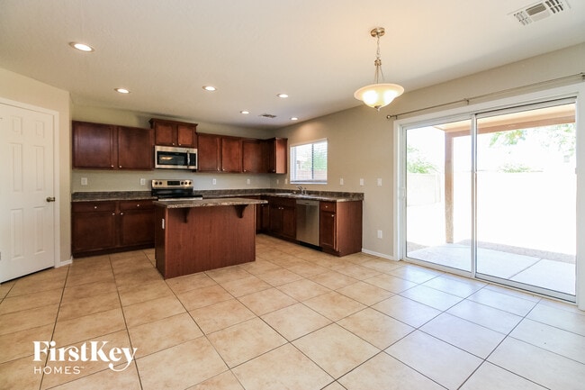 Photo - 28183 N Superior Rd