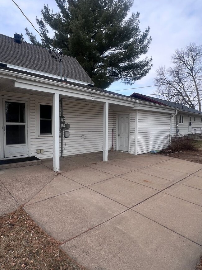 Photo - 2120 Broadway St S Unit 2120 Broadway St. S