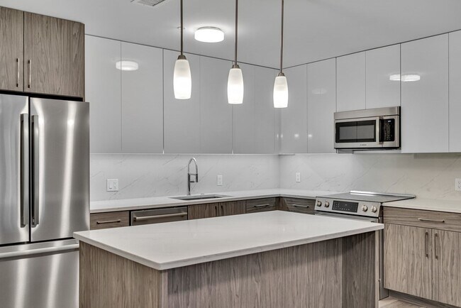 Photo - 771 Harrison Ave Unidad #305-