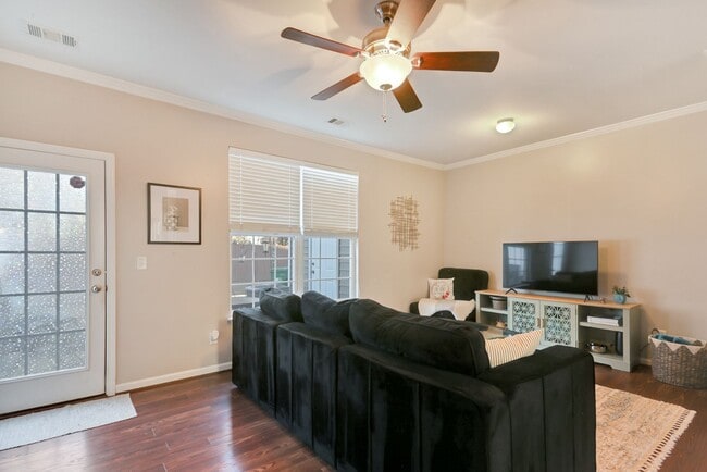 Photo - Charming 3 BD - 2.5 BA townhome located so...