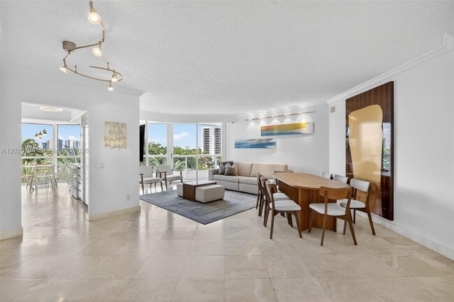 Photo - 21205 Yacht Club Dr Unit 605