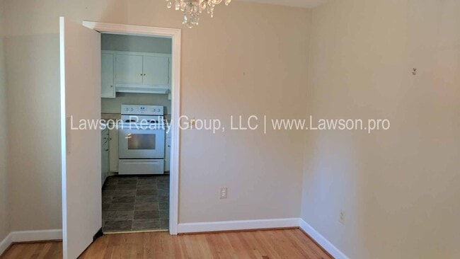 Photo - Conveniently Located, Spacious Salem Home